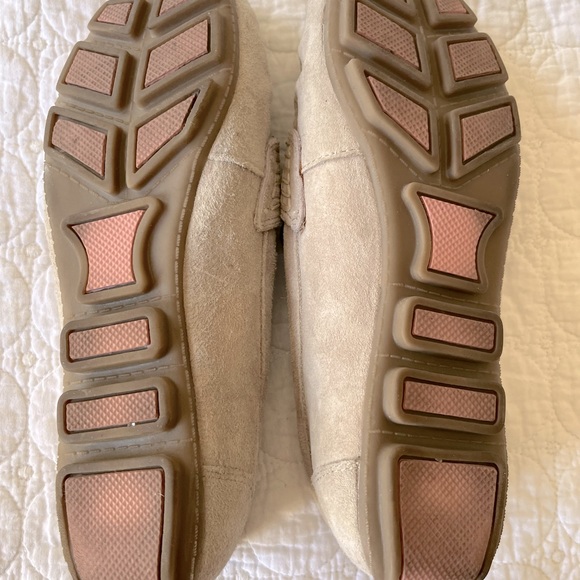 Cynthia Rowley driving moccasins in size 7.5. Suede in light tan.  Gently used. - Picture 4 of 4